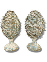 Load image into Gallery viewer, Decorative Tôle Artichokes