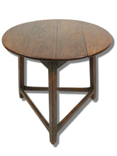 Load image into Gallery viewer, Antique Oak Cricket Table