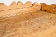 Load image into Gallery viewer, Naïve Country Side Table