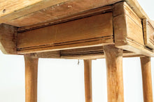Load image into Gallery viewer, Naïve Country Side Table