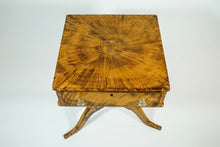 Load image into Gallery viewer, Antique Painted Table