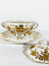 Load image into Gallery viewer, Pillivuyt Decor Main Paris Covered Sauce Tureen