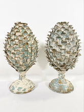 Load image into Gallery viewer, Decorative Tôle Artichokes