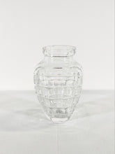 Load image into Gallery viewer, Small Victorian Glass Bud Vase