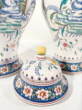 Load image into Gallery viewer, Mottahedeh Chinois Covered Jars (Pair)
